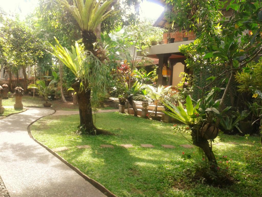Indraprastha Ubud Home Stay Exteriör bild